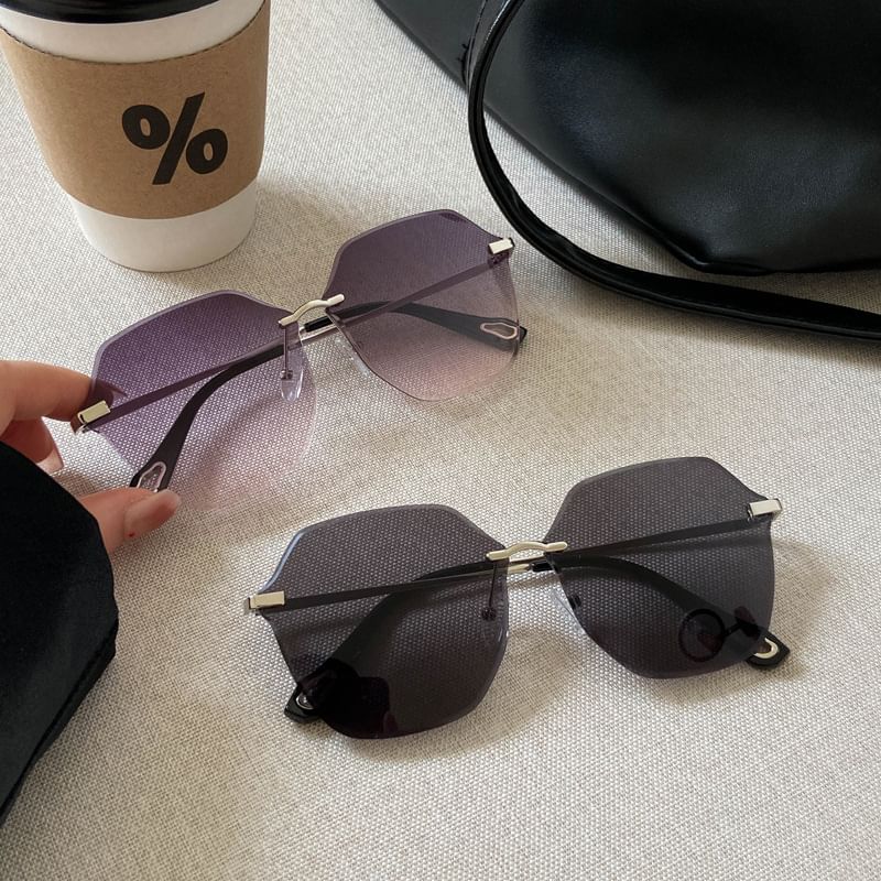 Geometric Frame Oversized Sunglasses