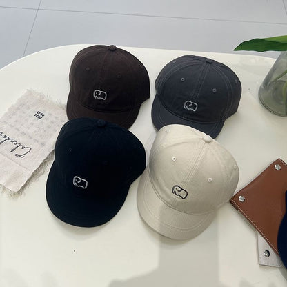 Elephant Embroidered Short Brim Cap