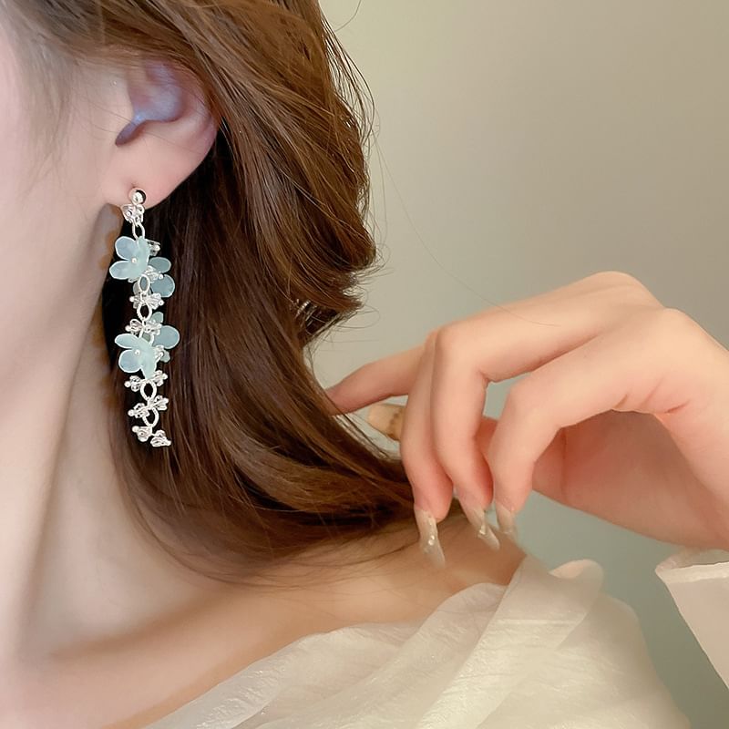 Floral Dangle Earring