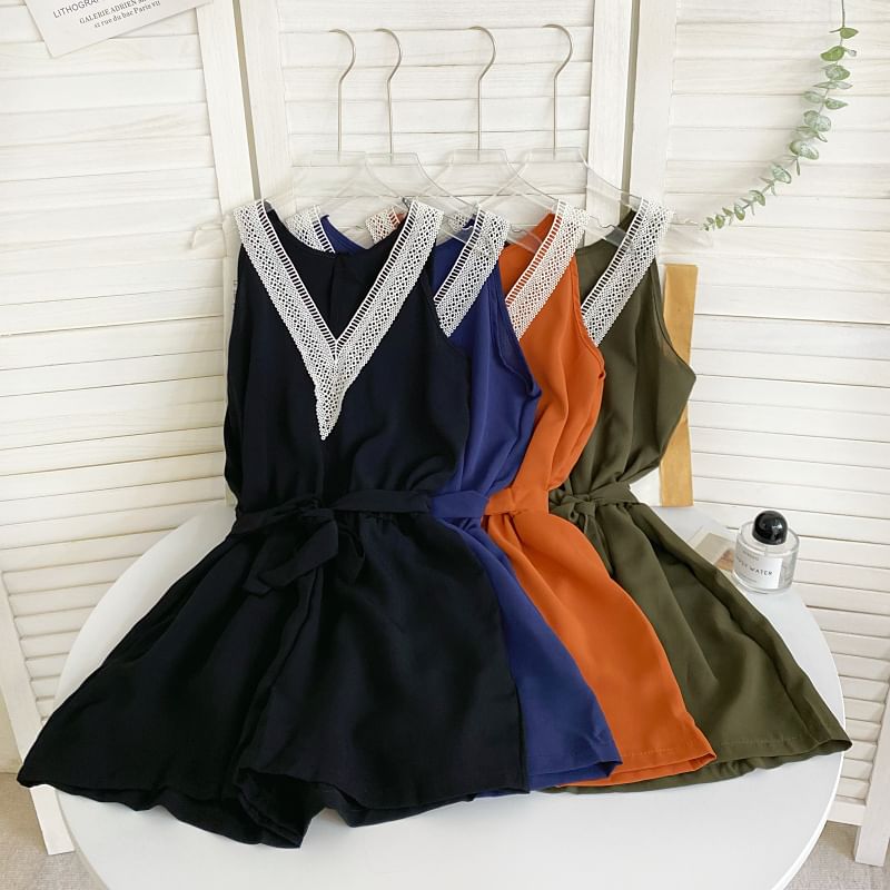 Sleeveless V-Neck Tie-Waist Panel Romper