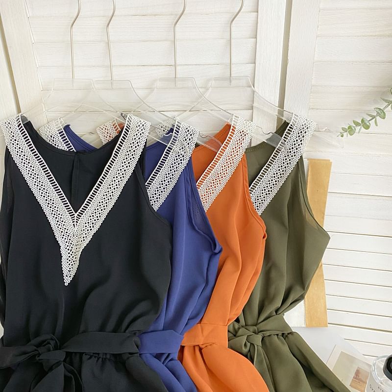 Sleeveless V-Neck Tie-Waist Panel Romper