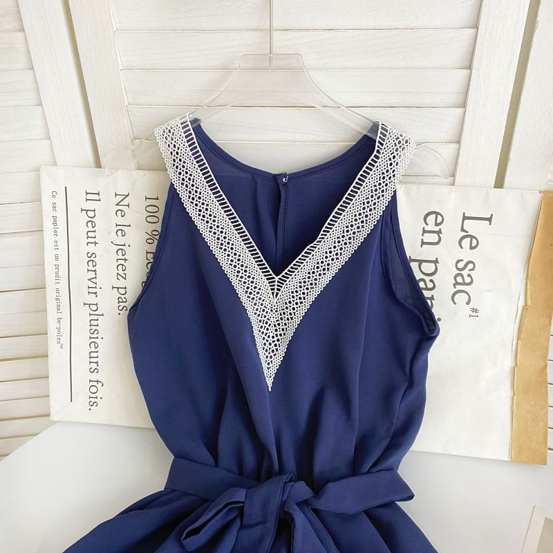 Sleeveless V-Neck Tie-Waist Panel Romper