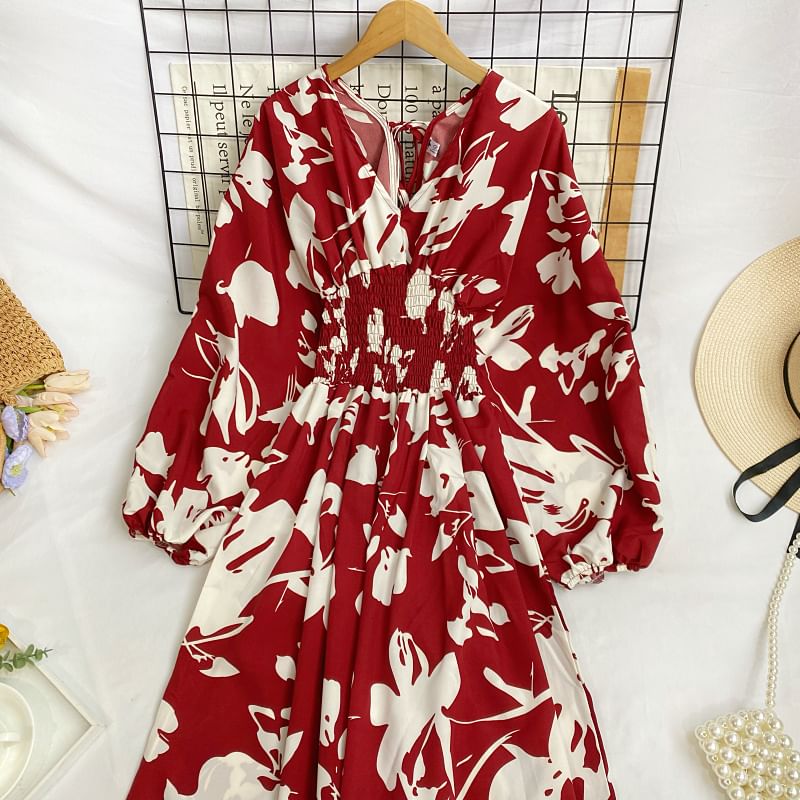 Short-Sleeve V-Neck Floral Print Shirred Maxi A-Line Dress