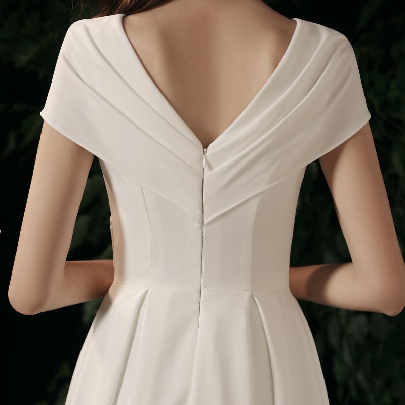 Short-Sleeve V-Neck Plain A-Line Evening Gown / Midi Cocktail Dress