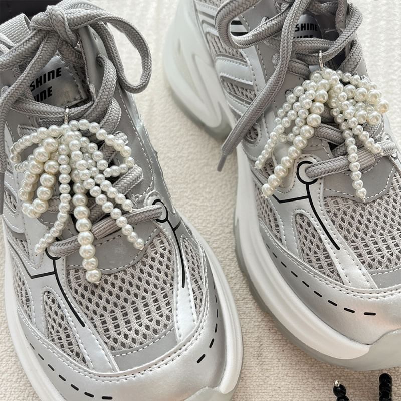 Charm pour chaussures avec nœud en fausse perle