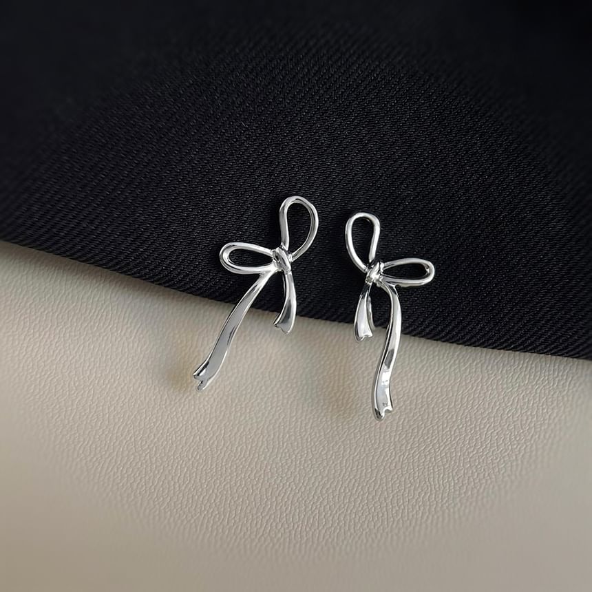 Bow Clip On Earring