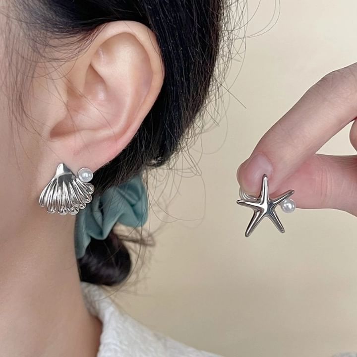 Faux Pearl Starfish Shell Asymmetrical Clip On Earring