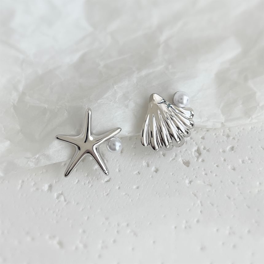 Faux Pearl Starfish Shell Asymmetrical Clip On Earring