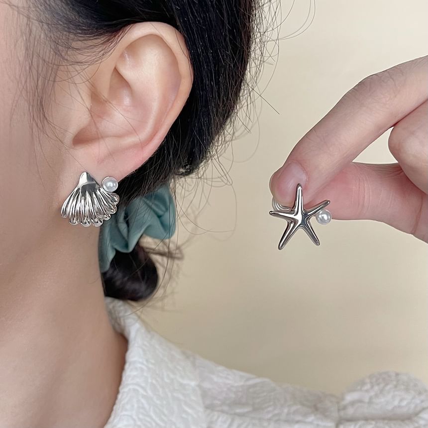 Faux Pearl Starfish Shell Asymmetrical Clip On Earring