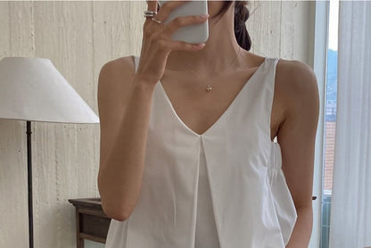 Sleeveless V-Neck Plain Flowy Blouse