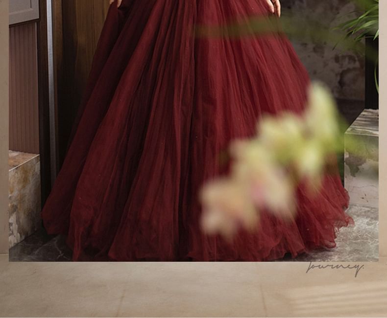 Ball Plain Neck Puff-Sleeve Back Gown Square Bow