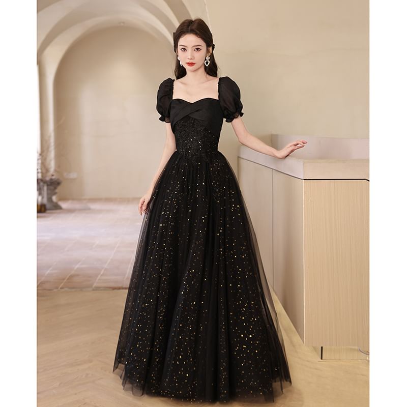 Short-Sleeve Sweetheart Neckline Sequin Mesh A-Line Evening Gown