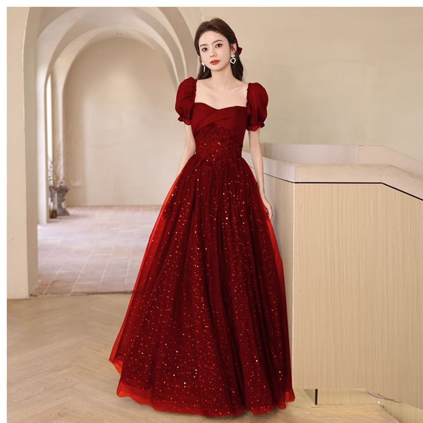 Short-Sleeve Sweetheart Neckline Sequin Mesh A-Line Evening Gown