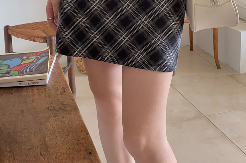 Plaid High-Rise Pencil Mini Skirt