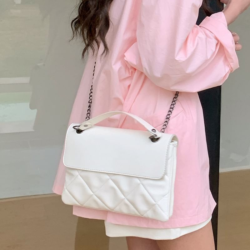 Quilted Flap Chain Shoulder Bag