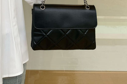 Quilted Flap Chain Shoulder Bag