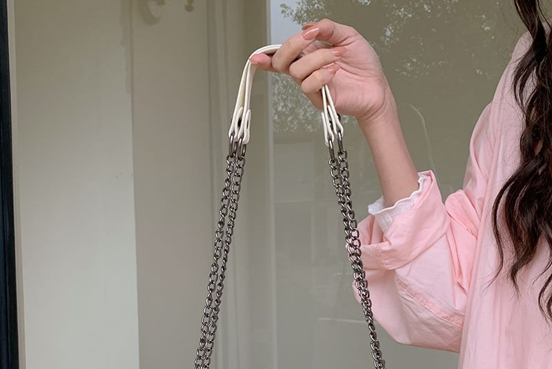 Quilted Flap Chain Shoulder Bag