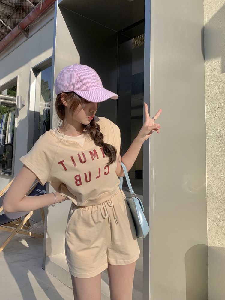 Set: Short-Sleeve Crew Neck Lettering Print T-Shirt + Drawstring Waist Plain Shorts