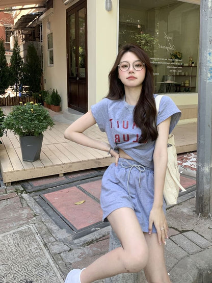 Set: Short-Sleeve Crew Neck Lettering Print T-Shirt + Drawstring Waist Plain Shorts