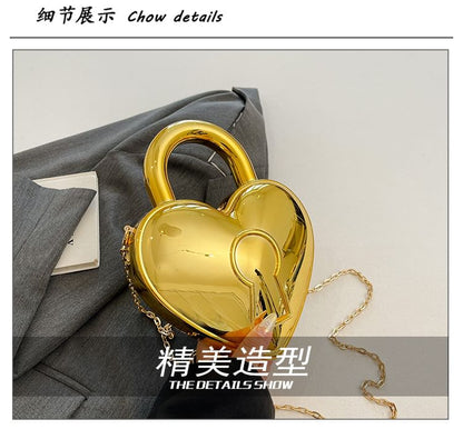 Heart Chain Strap Crossbody Bag