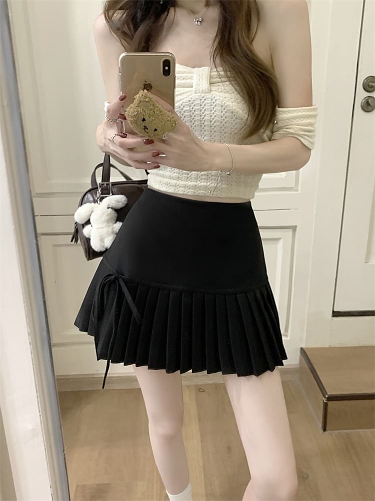 Elevated Pleated A-Line Mini Skirt