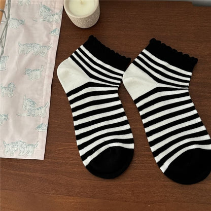 Ruffle Trim Socks