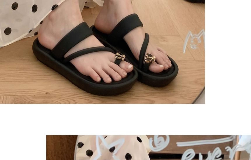 Toe Loop Slide Sandals