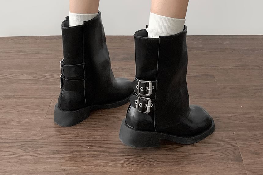 Stiefel aus Kunstleder mit Schnallen (verschiedene Designs)