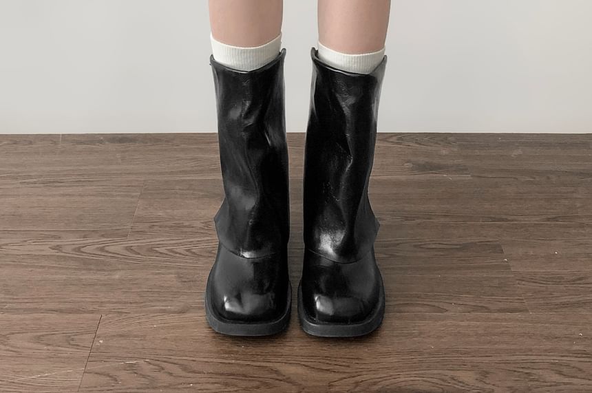 Bottes à boucles en similicuir (différents modèles)