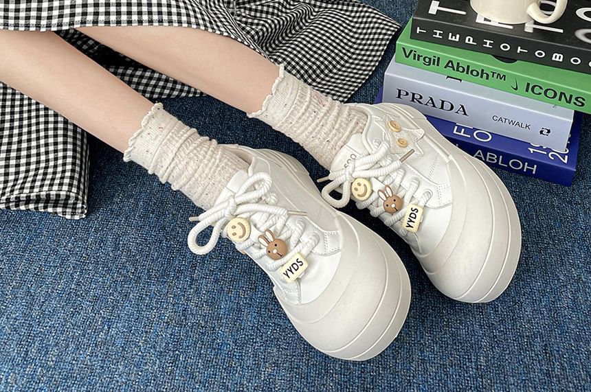 Star Applique Smiley Face Platform Sneakers