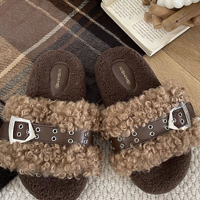 Sandalen mit Schnalle aus Fleece