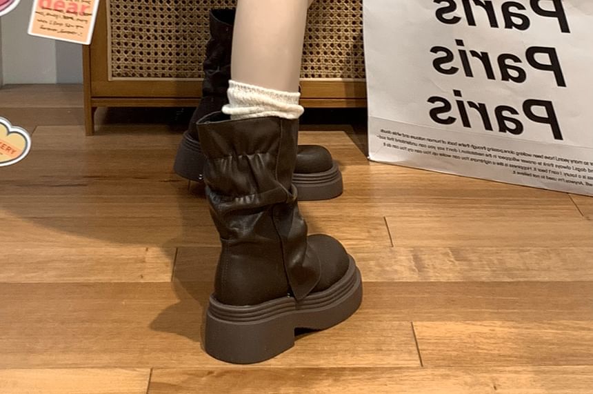 Bottes courtes à plateforme et empiècements froncés