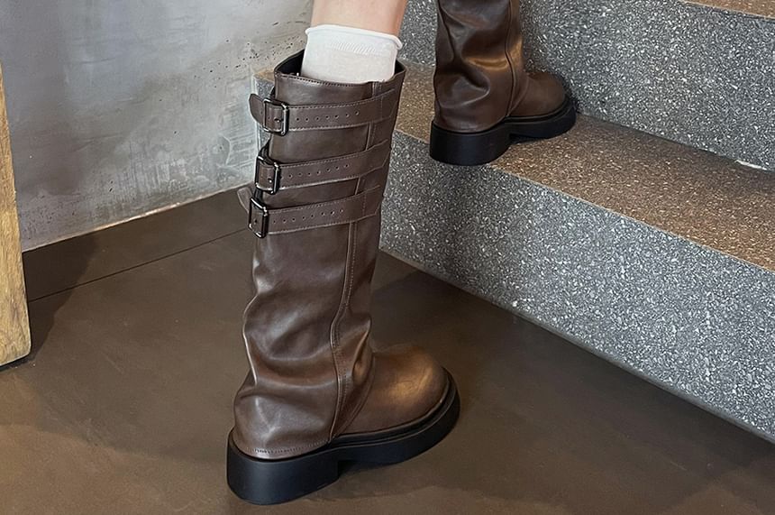 Bottes hautes à plateforme et empiècement à boucle