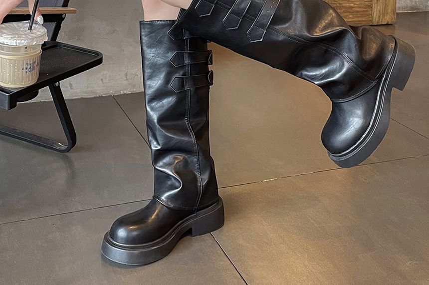 Bottes hautes à plateforme et empiècement à boucle