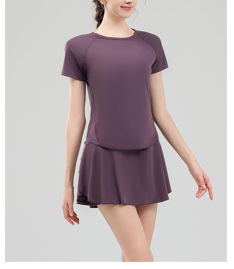 Athletic Two-Piece Set: Fitted Tee and Mini Skirt
