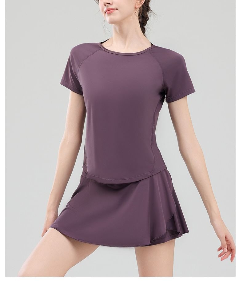 Athletic Two-Piece Set: Fitted Tee and Mini Skirt