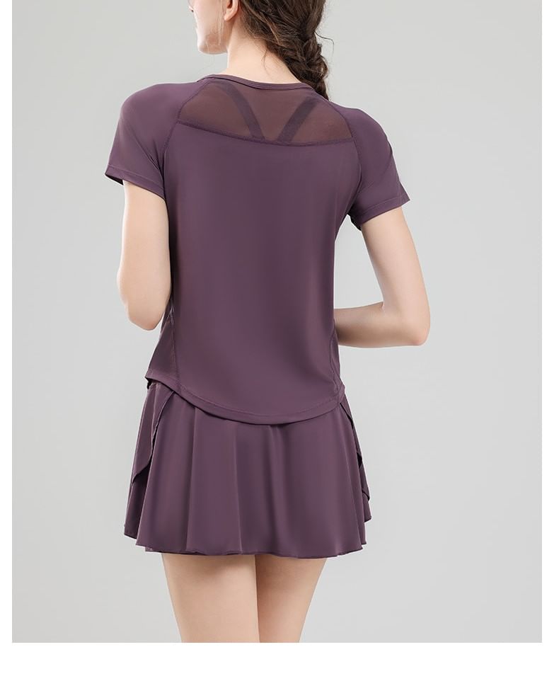 Athletic Two-Piece Set: Fitted Tee and Mini Skirt