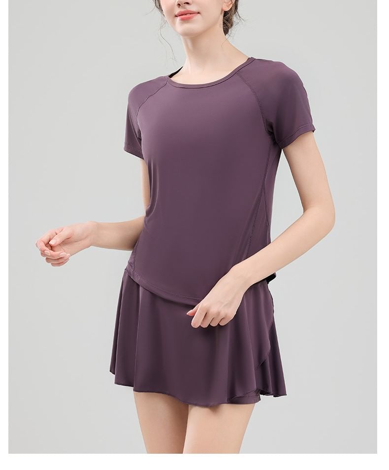 Athletic Two-Piece Set: Fitted Tee and Mini Skirt