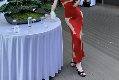 Ärmelloses, figurbetontes Maxikleid mit U-Ausschnitt und Bindeband