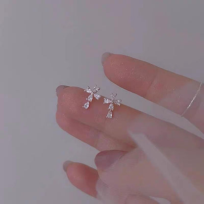 Ohrstecker Kreuz aus 925er Sterlingsilber mit Strasssteinen