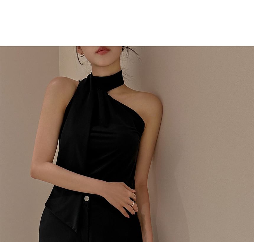 Halter Turtleneck Plain Asymmetrical Slim Fit Top