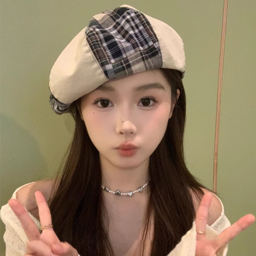 Plaid Panel Beret
