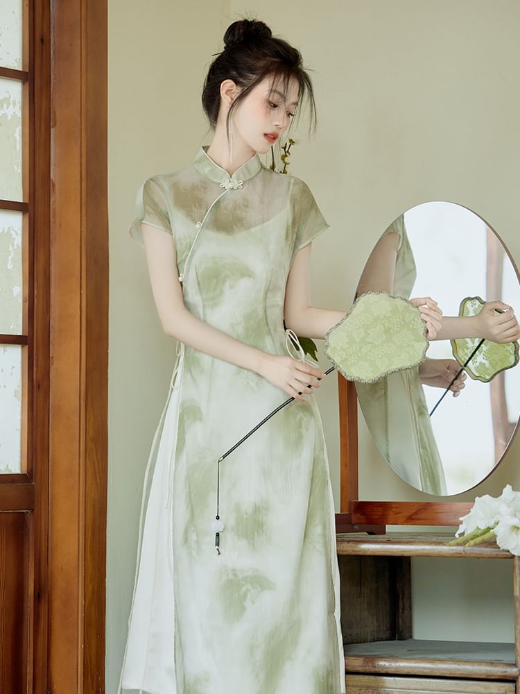 Set: Short-Sleeve Tie Dye Side-Slit Maxi Qipao + Spaghetti Strap Plain Slip Dress