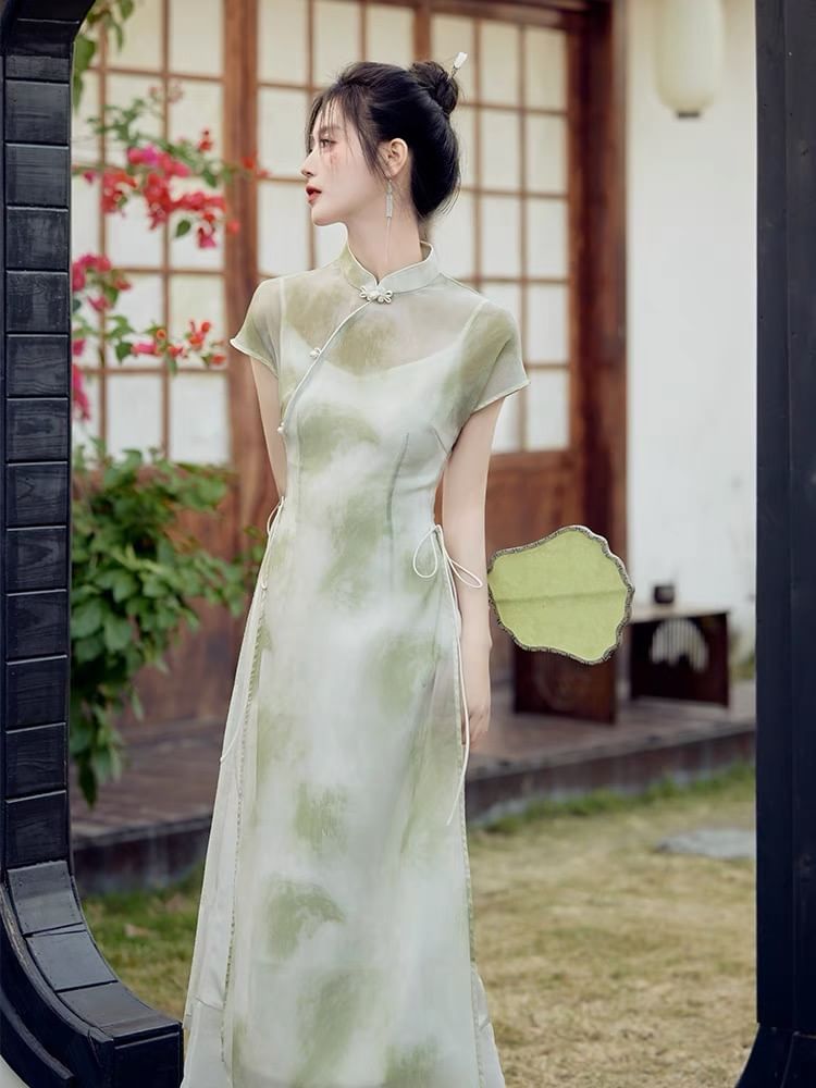 Set: Short-Sleeve Tie Dye Side-Slit Maxi Qipao + Spaghetti Strap Plain Slip Dress