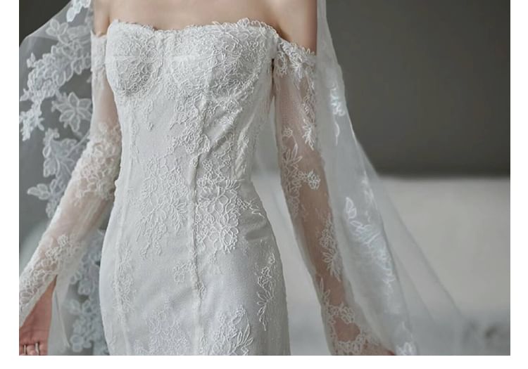 Off-Shoulder Long Sleeve Mermaid Lace Wedding Gown