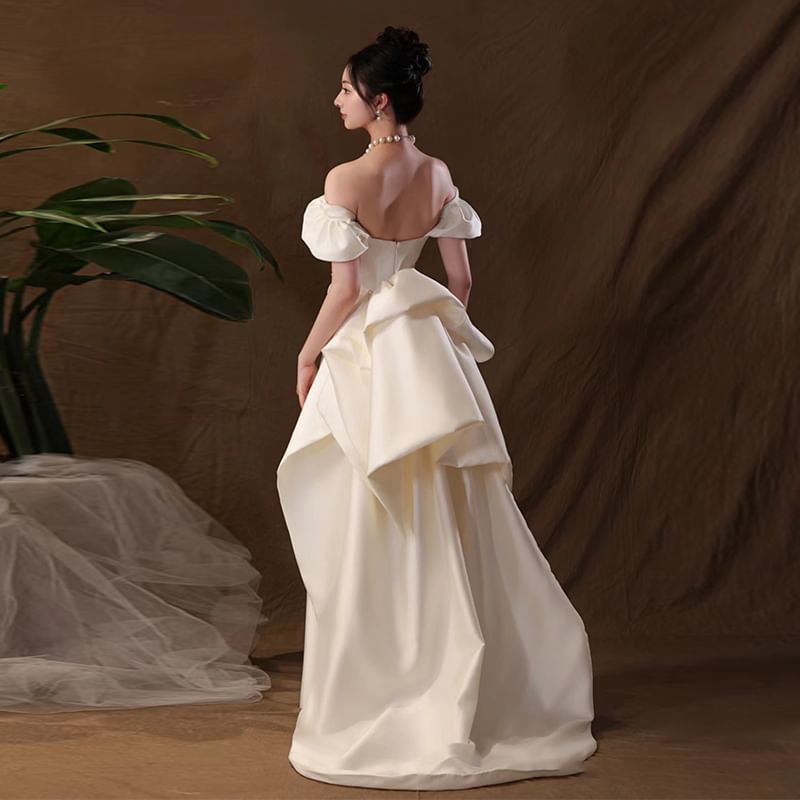 Off-Shoulder Puff-Sleeve Bow Back A-Line Wedding Gown