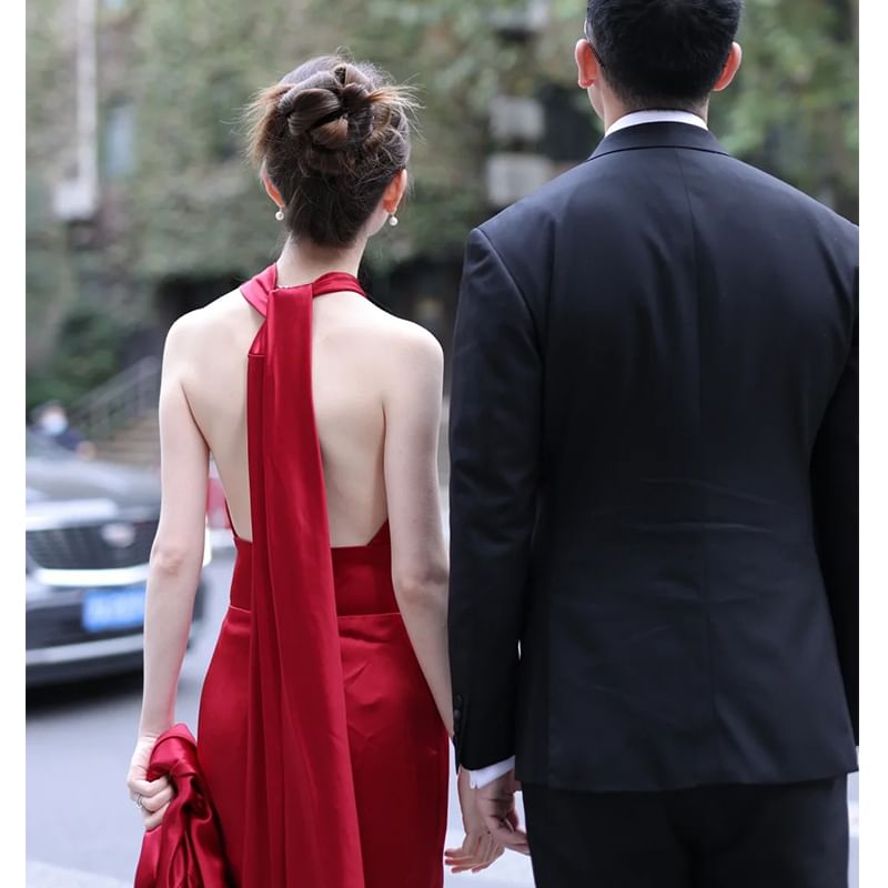Halter Plain Ruched Satin Sheath Evening Gown