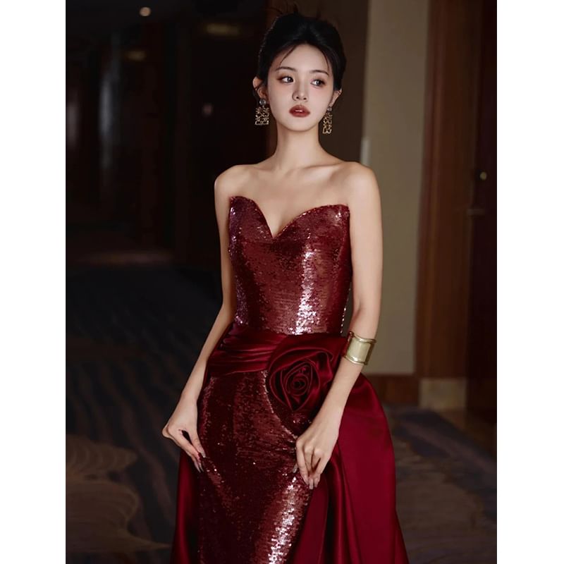 Sweetheart Neck Flower Detail Sequin Panel Mesh Sheath Tube Evening Gown