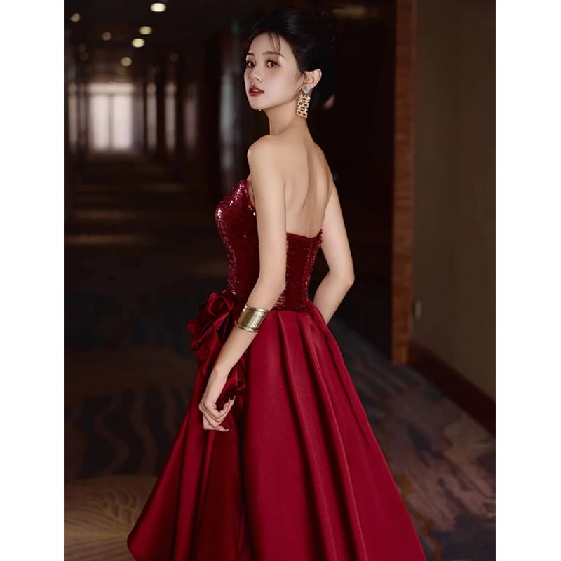 Sweetheart Neck Flower Detail Sequin Panel Mesh Sheath Tube Evening Gown