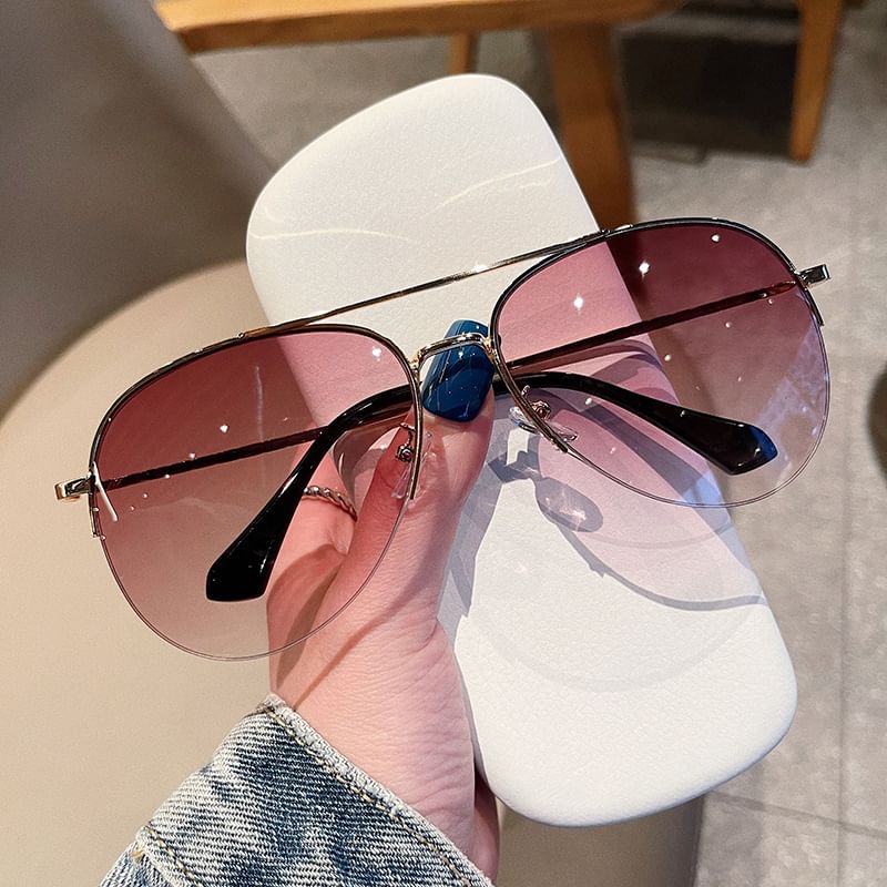 Gradient Aviator Sunglasses